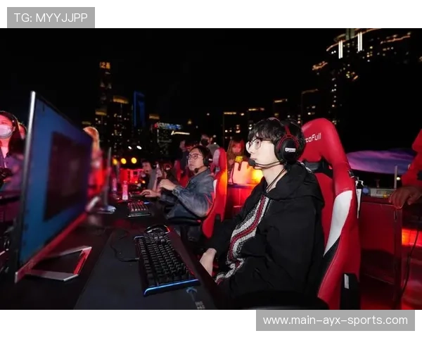 电竞迷热议:年度最惊艳操作TOP10 电竞迷热议:年度最惊艳操作TOP10